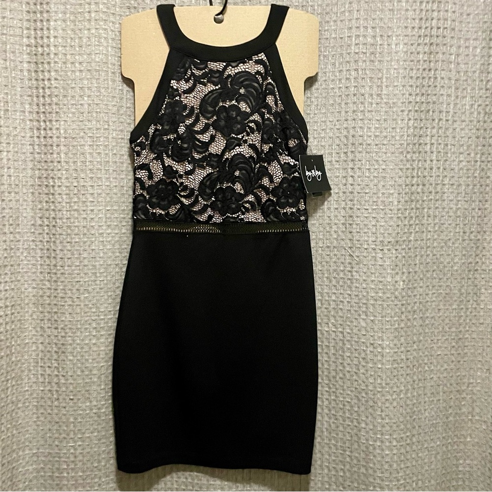 HQ x HQ Black Lace Scuba Crepe Dress NWT | Size 5 | High Neck Keyhole Back